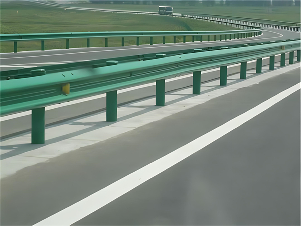 甘肃高速护栏板守护安全广泛应用于多个行业